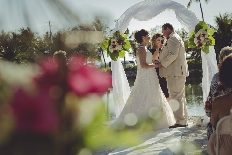 Saying vows - Key West HD Video Productions
