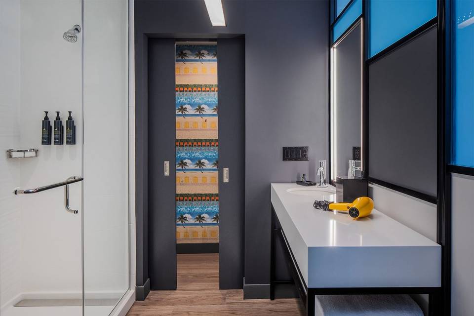 Al-fllaa-standard-bathroom-40112_Classic-Hor_UPLOAD_READY.jpg