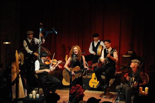 The Bracken Band - the Teahouse Company's traditional Irish band