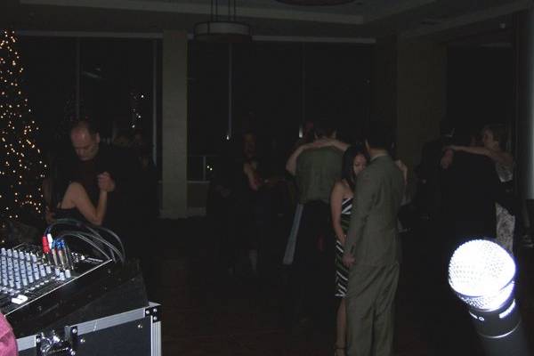 Guests enjoying a slow dance.