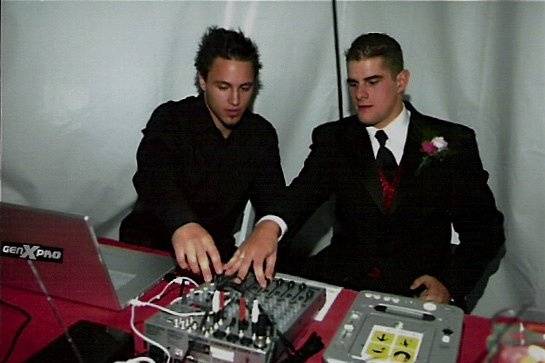 DJs