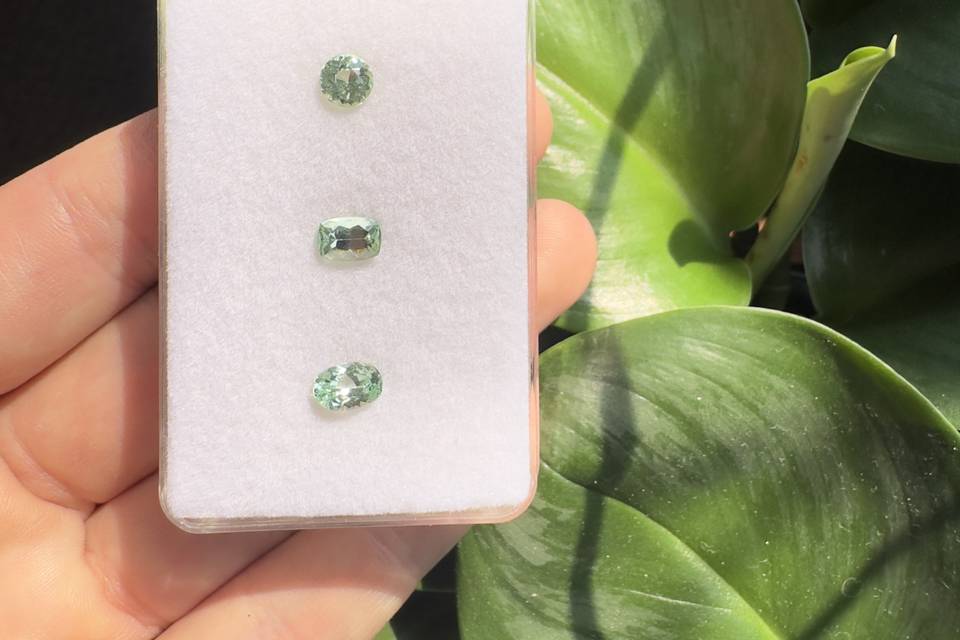Mint Garnet Gemstones