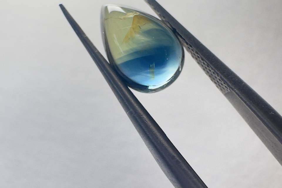 Bicolor Australian Sapphire