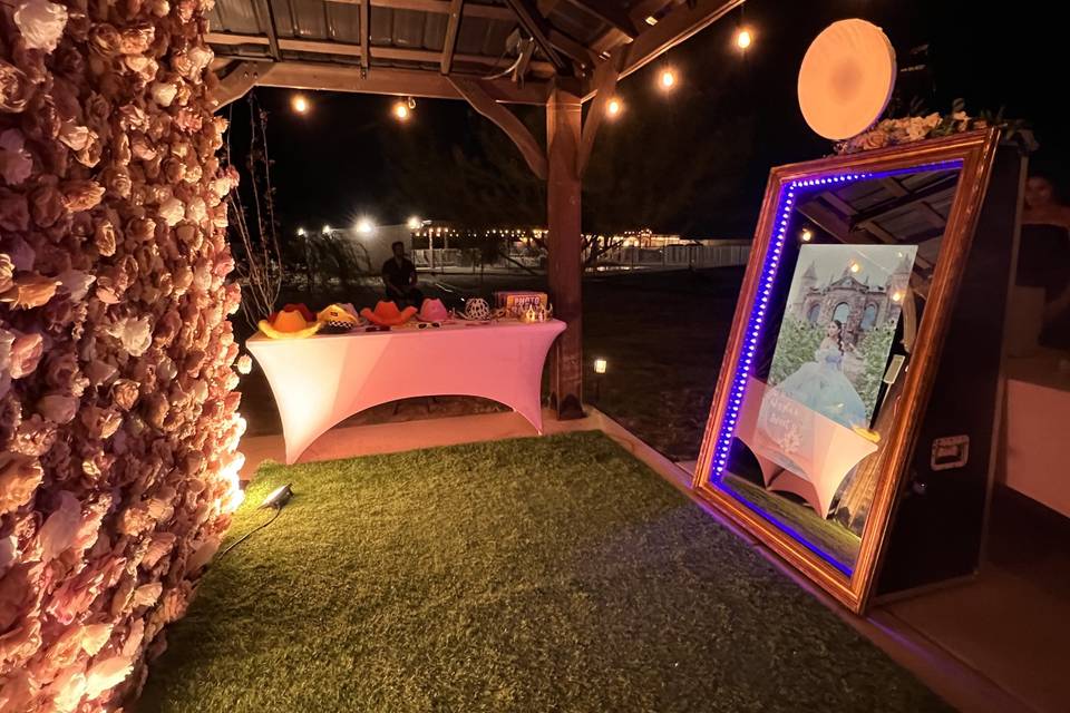 El Paso Photo Mirror Photobooth Company