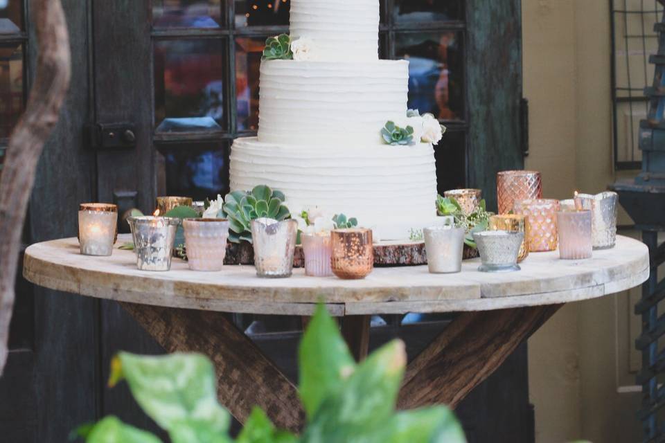 Cake Table in Draper