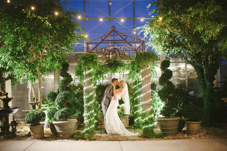 Draper Greenhouse at night