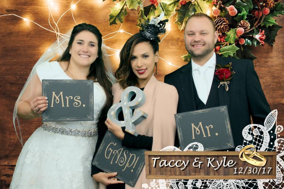Reyes Productions- Green Screen Photo Booths