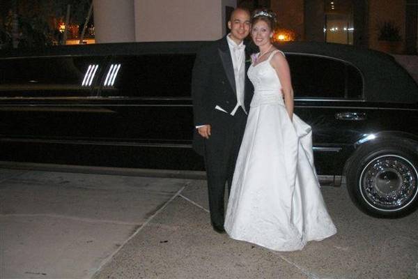 Wedding limos hummer