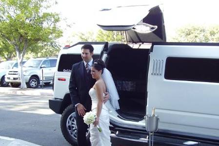 Wedding limos hummer