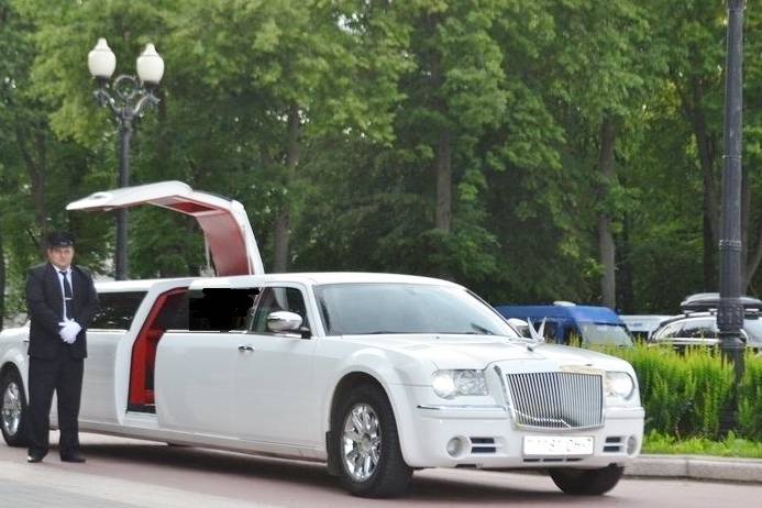 White wedding limo