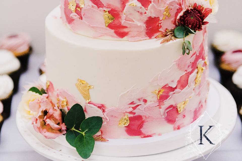 2-tiered custom wedding cake