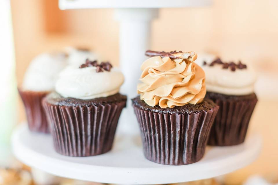 Flavor Cupcakery & Bake Shop