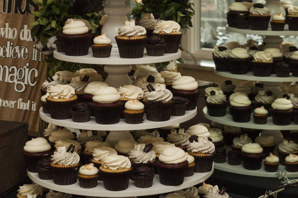 Tiered cupcake display