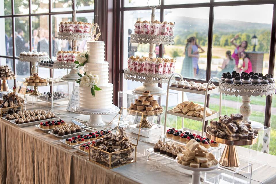 Signature Sweets by Amanda