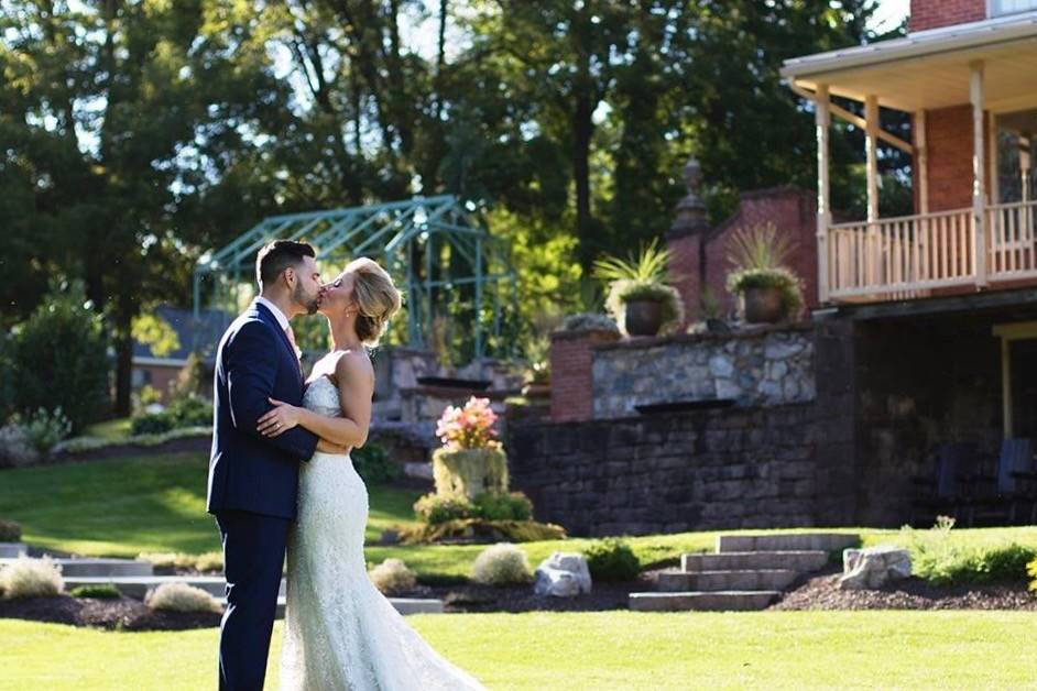 Newlyweds kissing