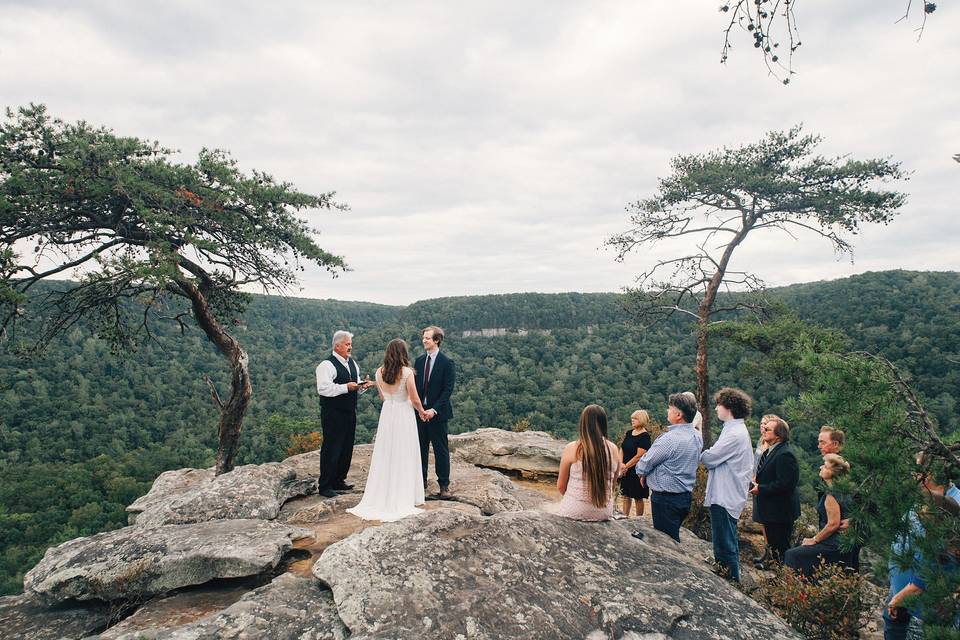 Wedding at Buzzard's Roost (Photo by: Cassie Lopez)