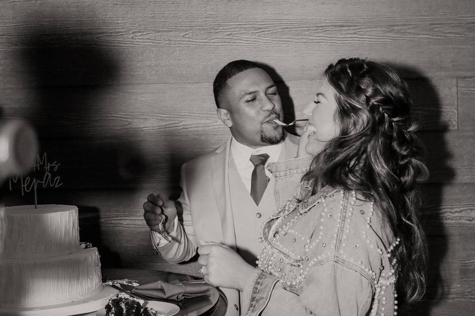 Cake cutting