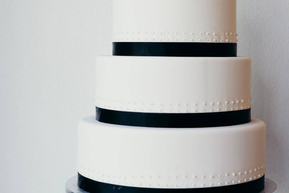 4-tier cake