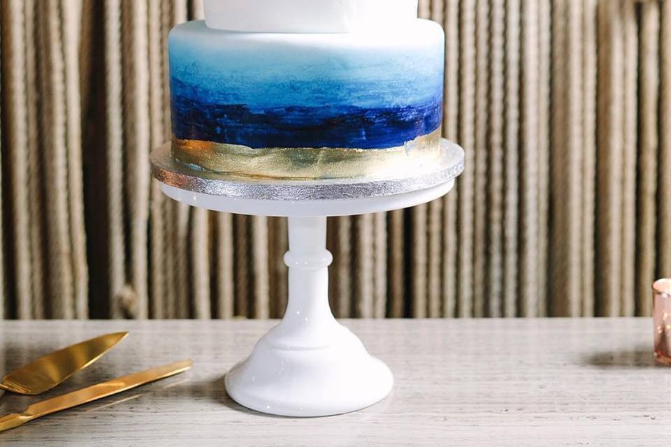 Gold and blue 2-tier