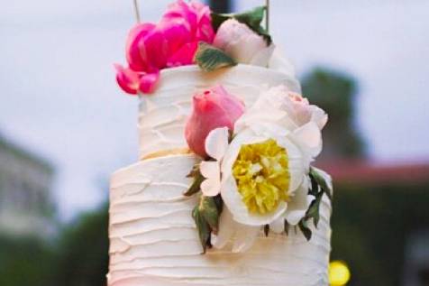 White Floral cake