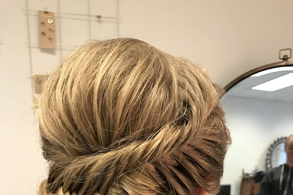 Casey Does Hair / Modern Classic Beauty