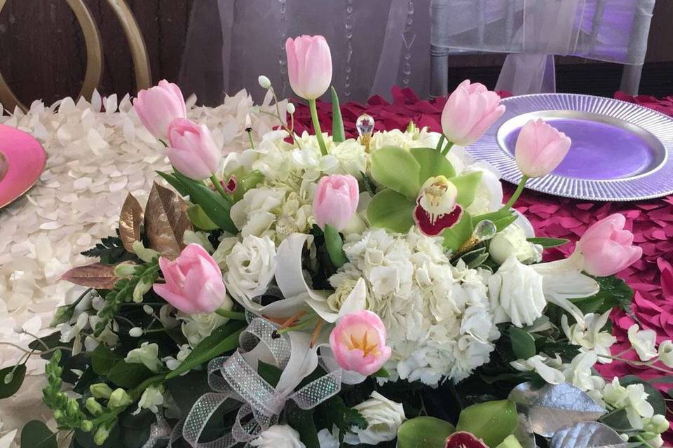 Blush & ivory bridal bouquet
