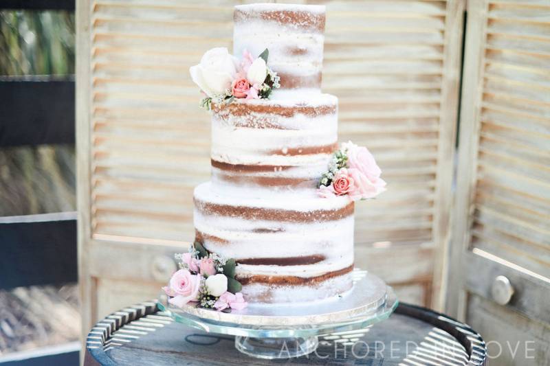 Semi-naked cake