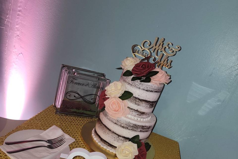 2 tier naked cake