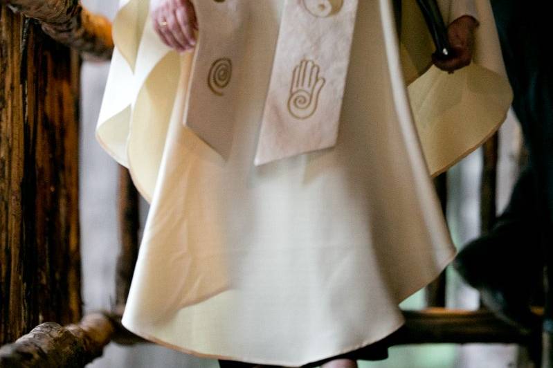 Rev. Judy Miller-Dienst ready to officiate the wedding.