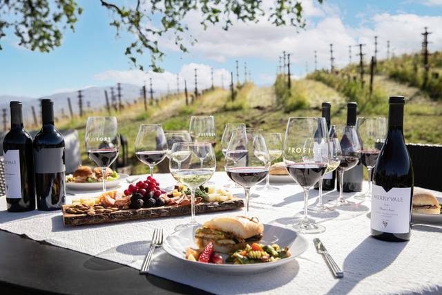 Profile Estate Lunch