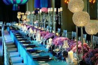 Long table setting