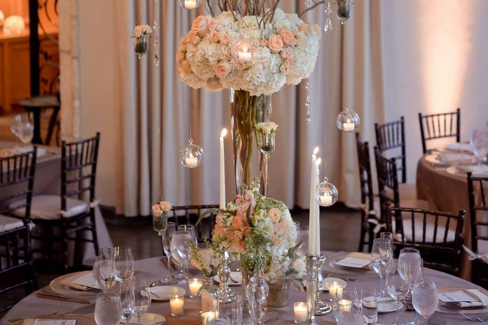 Table setting with centerpiece