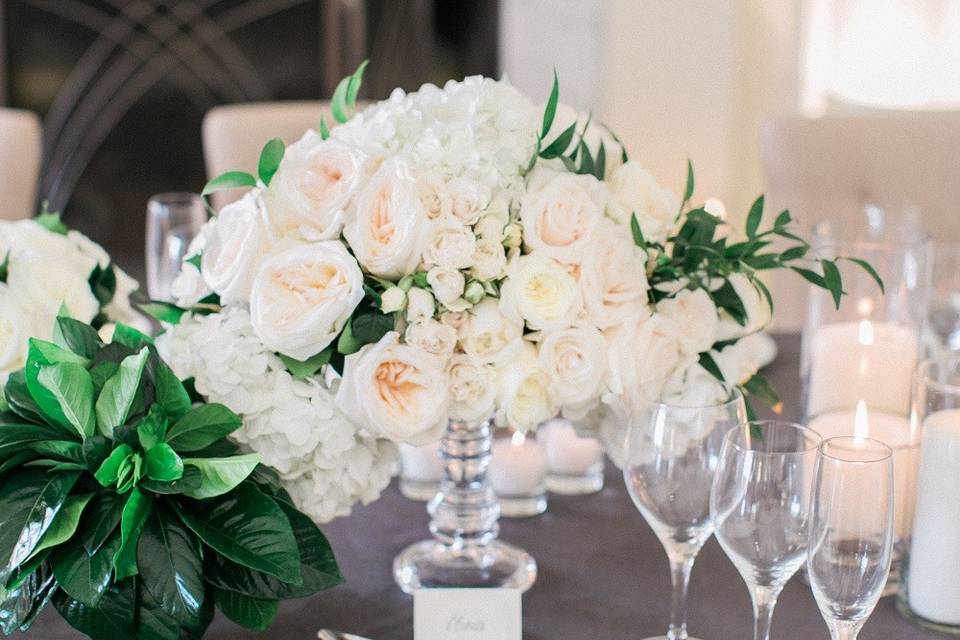 Table set-up with centerpiece