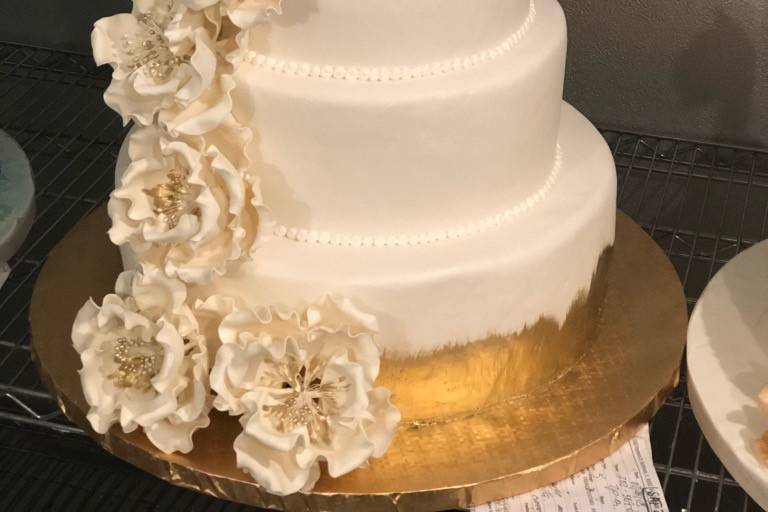 Elegant cake