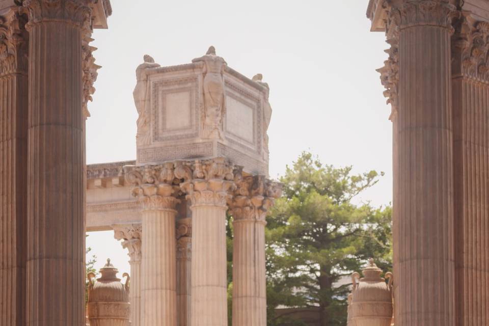 Couple at PalaceOfFineArts
