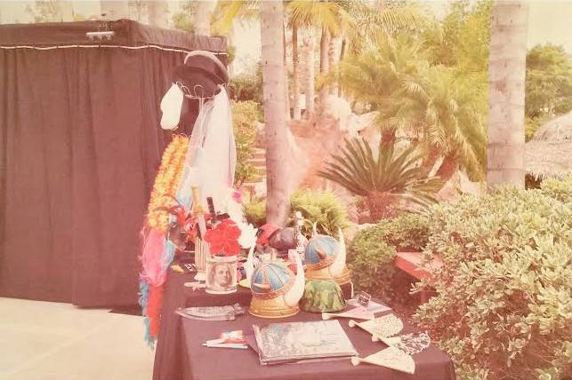 Don't settle for boring parties, book Pearl Photo Booth for a fun filled event!