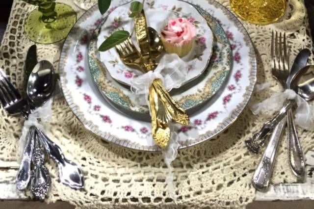 Vintage China & Glassware