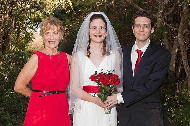 IPROMISE Wedding Officiant - Beth HurewitzBridal Hair - St. Augustine Face and BodyPHOTOGRAPHER - Christy Whitehead  christy@christywhiteheadphotography.com