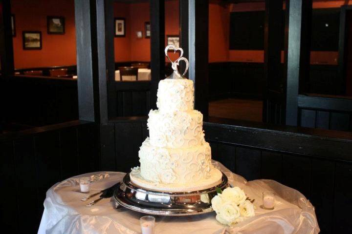 Multiple lahyered wedding cake