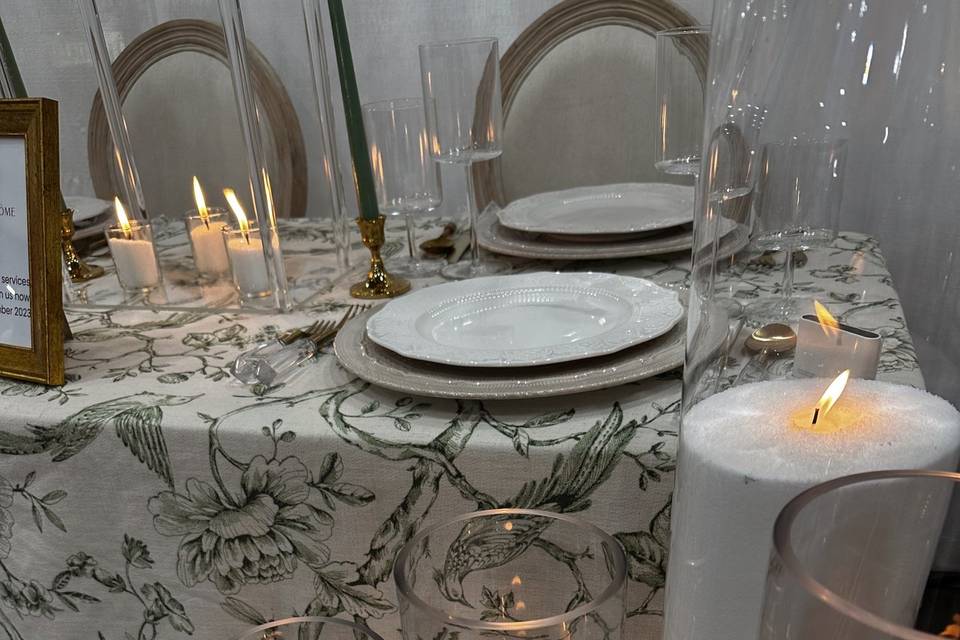 Dash of Arôme Candle Rentals