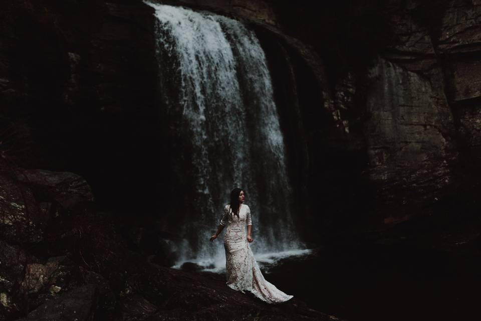 waterfall elopement in iceland