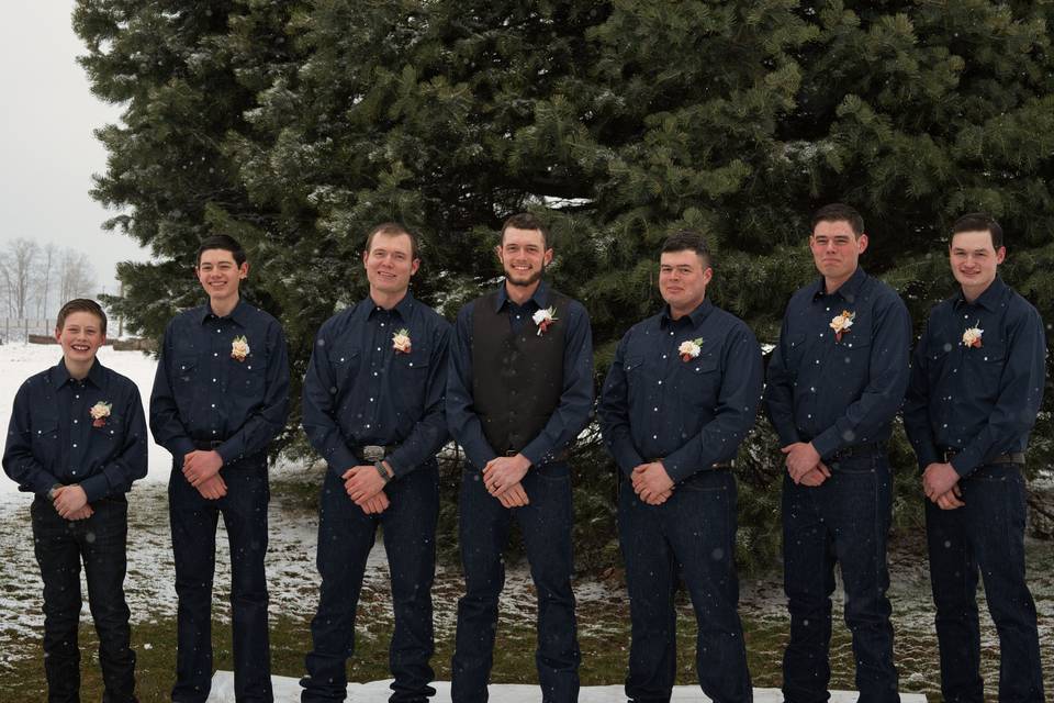 Groomsmen lined up.