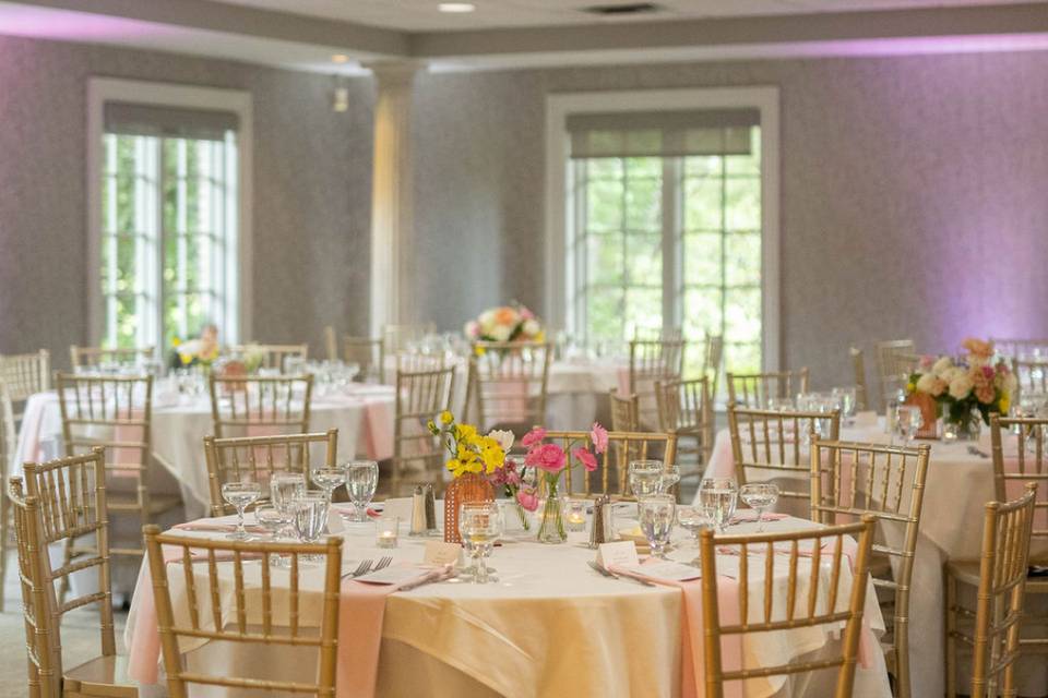 Elegant tablescapes, featuring