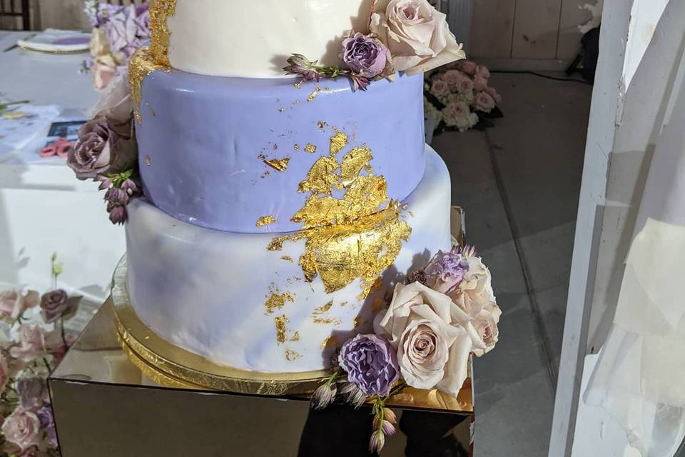 Modern lavender with gold