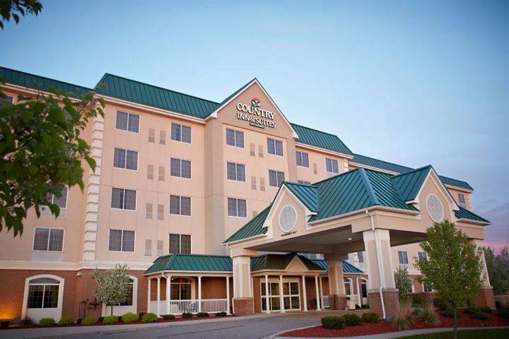 Exterior view of Country Inn & Suites East