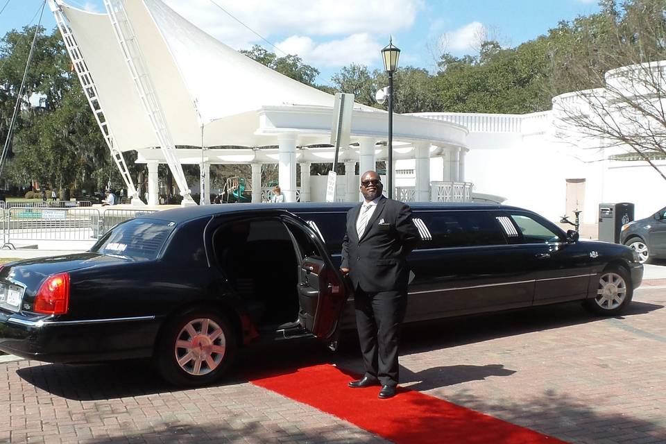 Above & Beyond Limousine Service