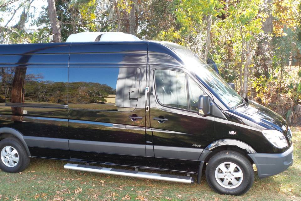 Above & Beyond Limousine Service