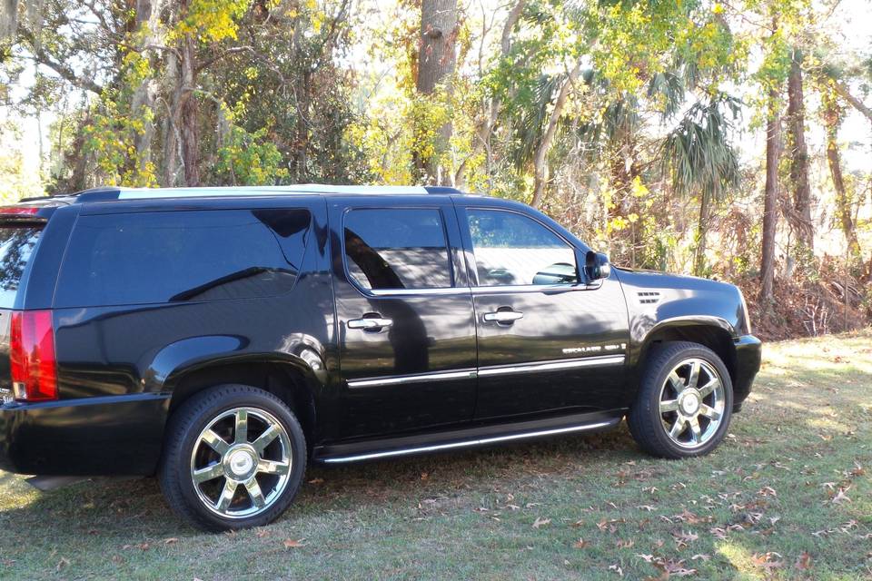 Above & Beyond Limousine Service