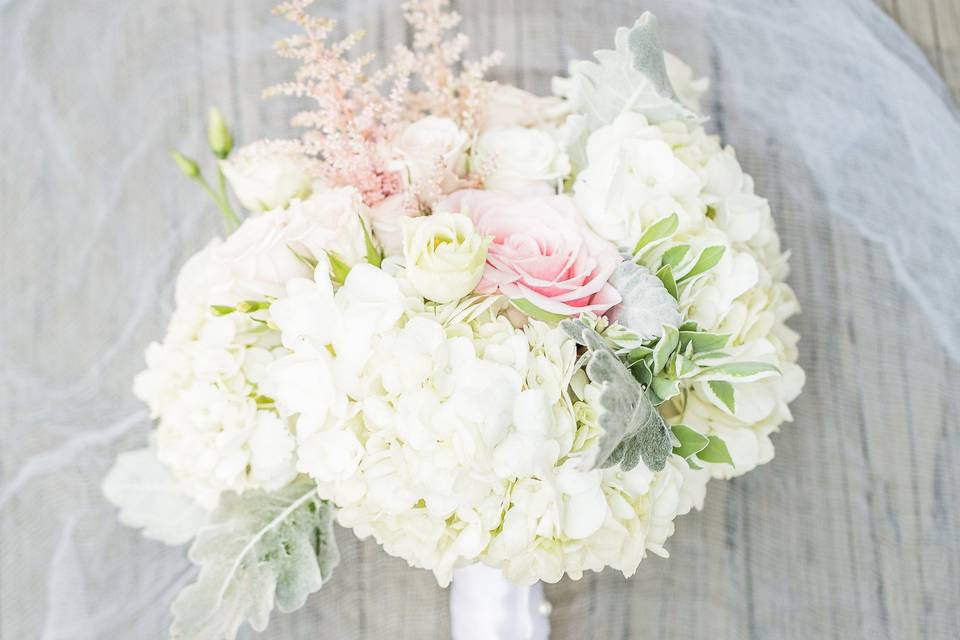 Fresh wedding bouquet