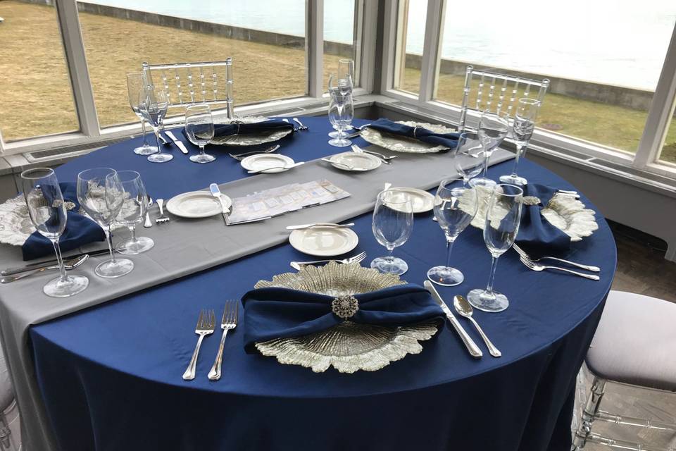 Navy table